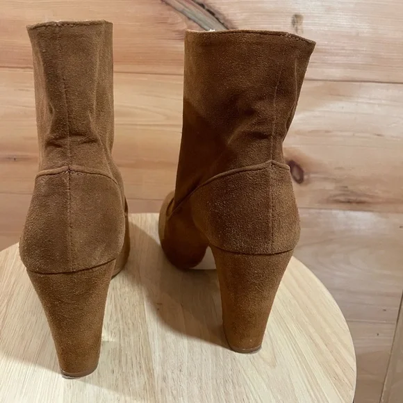 Zara Collection Camel Brown Suede Booties in Size 39 (US 8) - Picture 8 of 11
